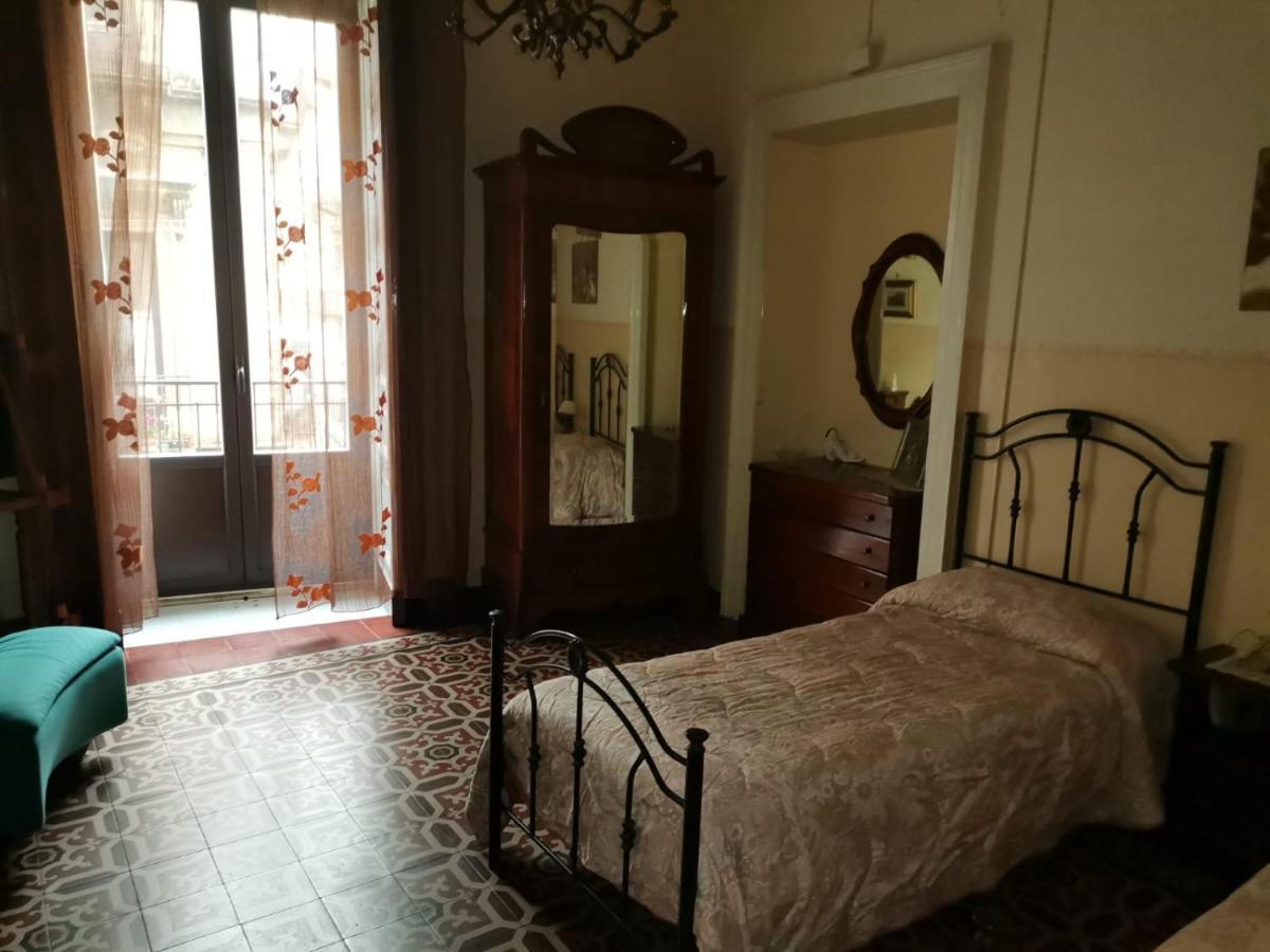 I Mici Di Emy Apartment Catania Ngoại thất bức ảnh
